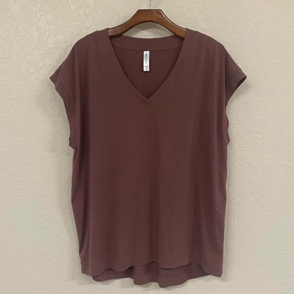 Athleta "Avenue" tee